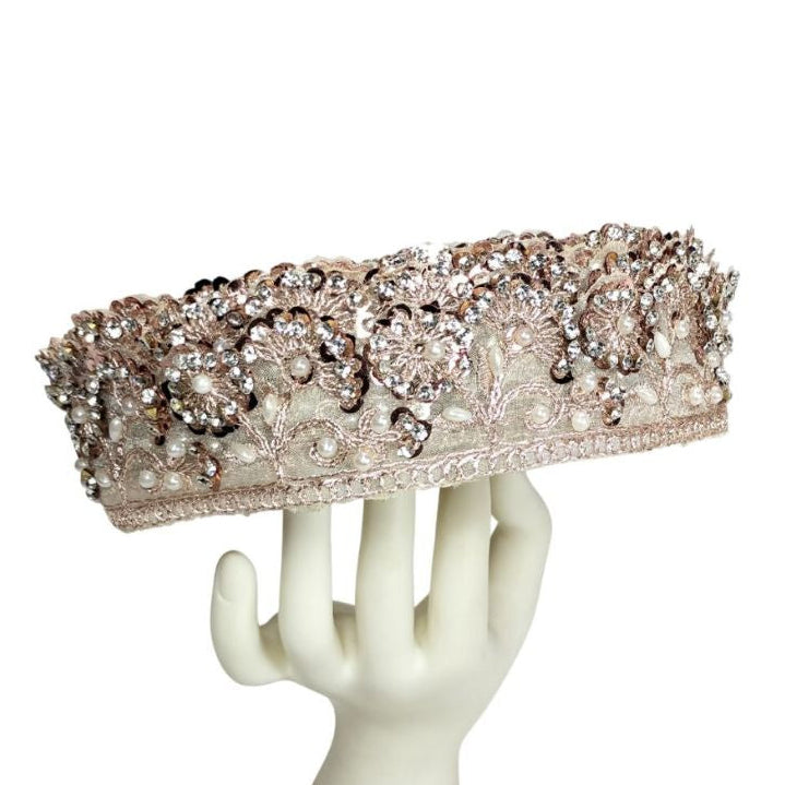 Kurlz 1.50 inch Sequins Cutwork Embroidery with Zarkan & Pearl Handwork Lace for Designer Saree, Dupatta, Lehenga Laddo Gopal Poshak | Size: 9 yards