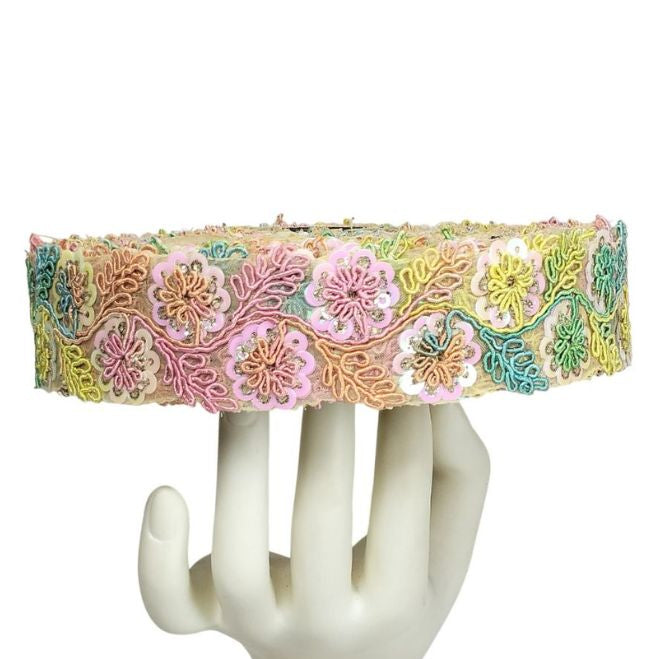 Kurlz 1.25 inch Sequins & Zari Floral Zardosi Embroidery Lace For Lehenga, Dupatta, Western Dresses | Size: 9 Yards