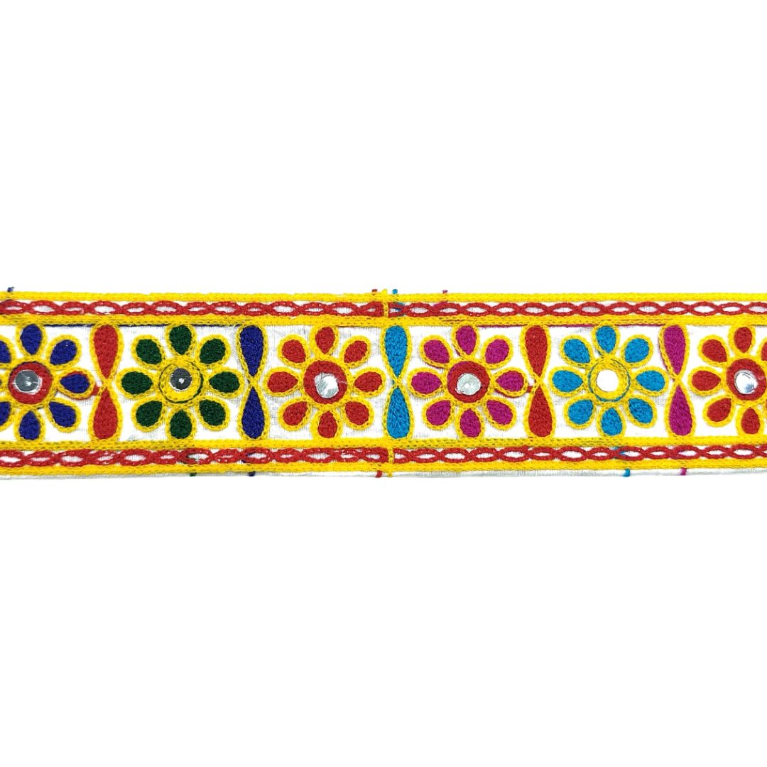 Off-White_Gamthi_Work_Floral_Mirror_Border_2