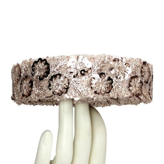 Kurlz 1.25 inch Sequins & Zari Floral Zardosi Embroidery Lace For Lehenga, Dupatta, Western Dresses | Size: 9 Yards