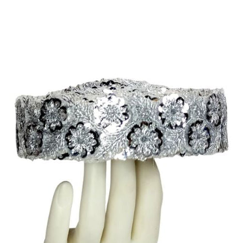 Kurlz 1.25 inch Sequins & Zari Floral Zardosi Embroidery Lace For Lehenga, Dupatta, Western Dresses | Size: 9 Yards